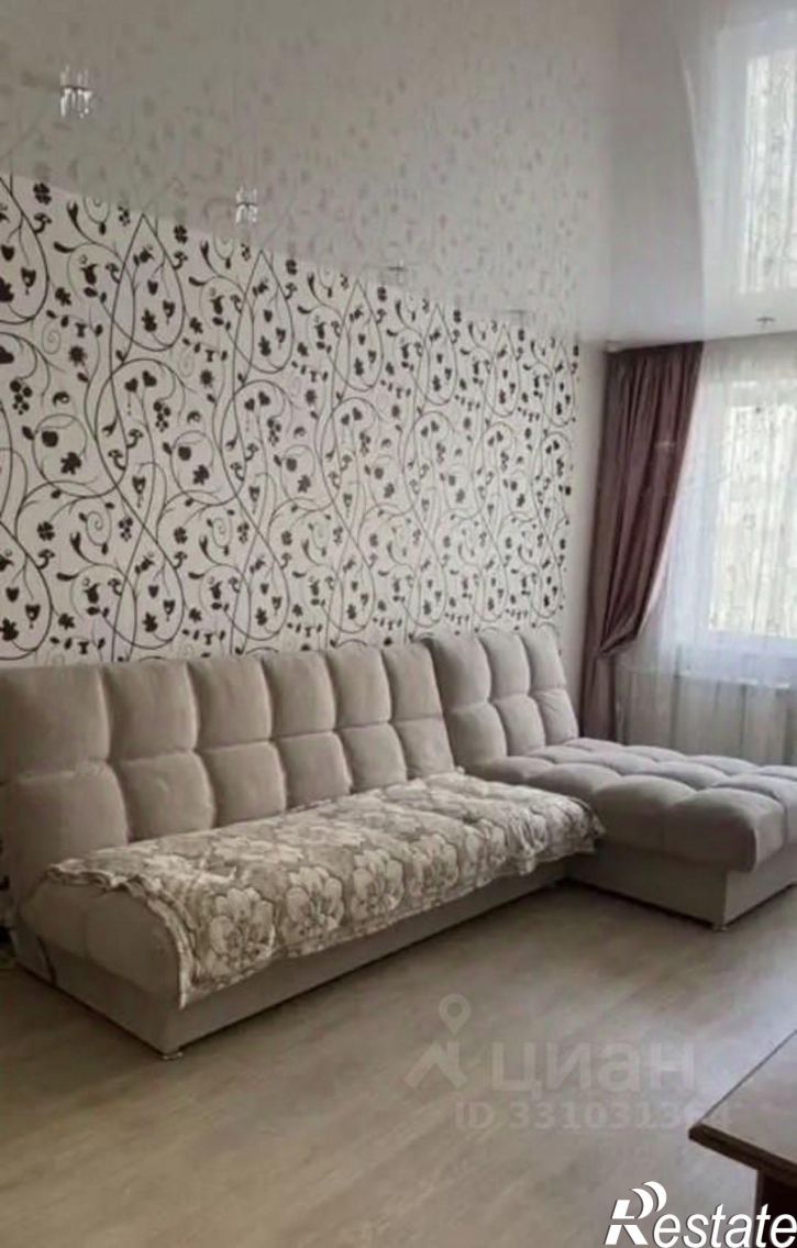 3-комн квартира ул Автостроителей, 90,  д. 90