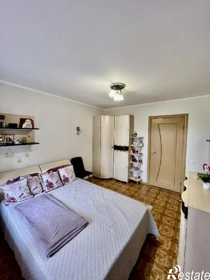 2-комн квартира Есенина, 14