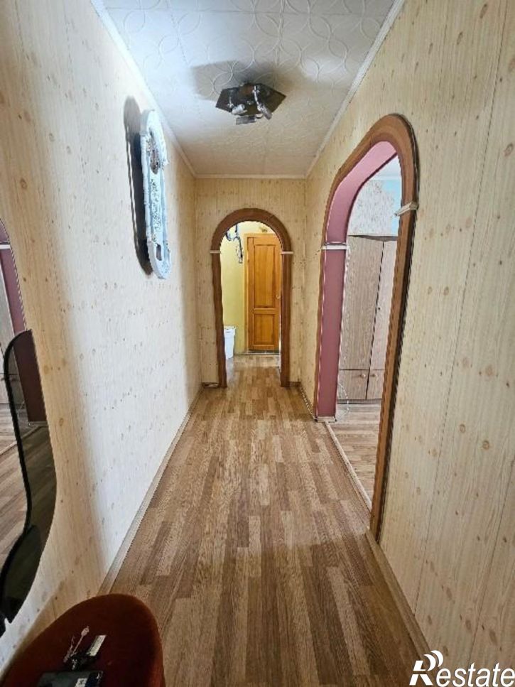 3-комн квартира Матросова, 12