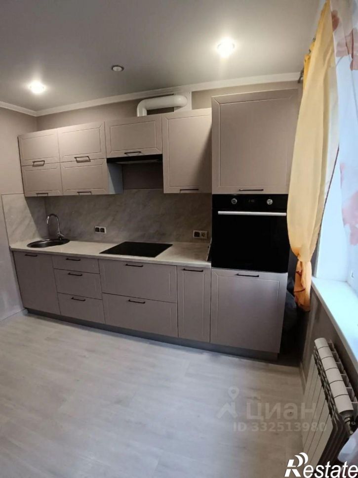 2-комн квартира б-р Космонавтов, 9,  д. 9
