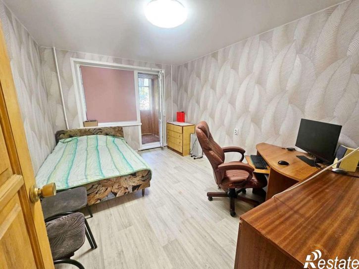 3-комн квартира Матросова улица, 12