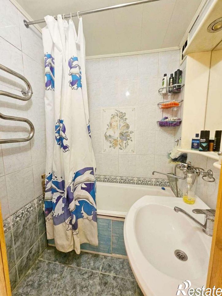 3-комн квартира Матросова улица, 12