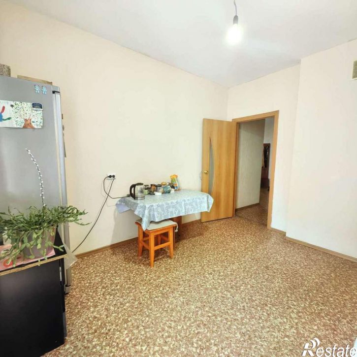 3-комн квартира Спортивная улица, 6