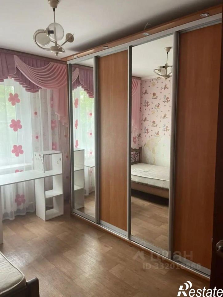 2-комн квартира ул Есенина, 4,  д. 4