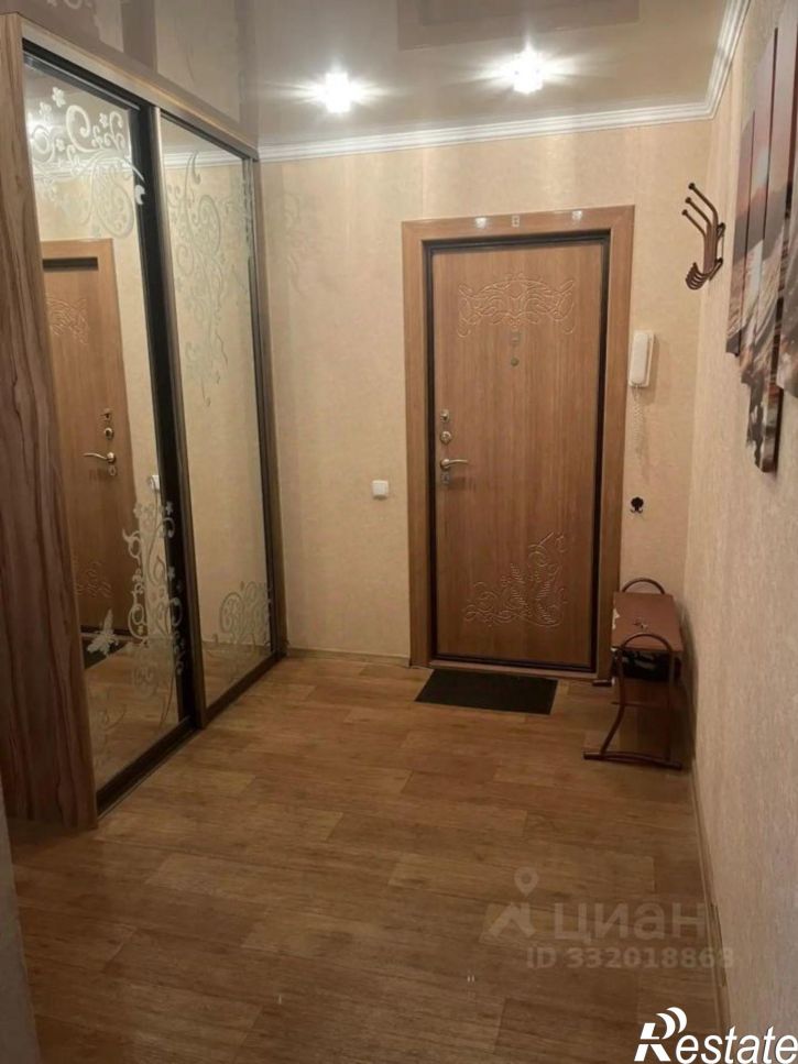 2-комн квартира ул Есенина, 4,  д. 4