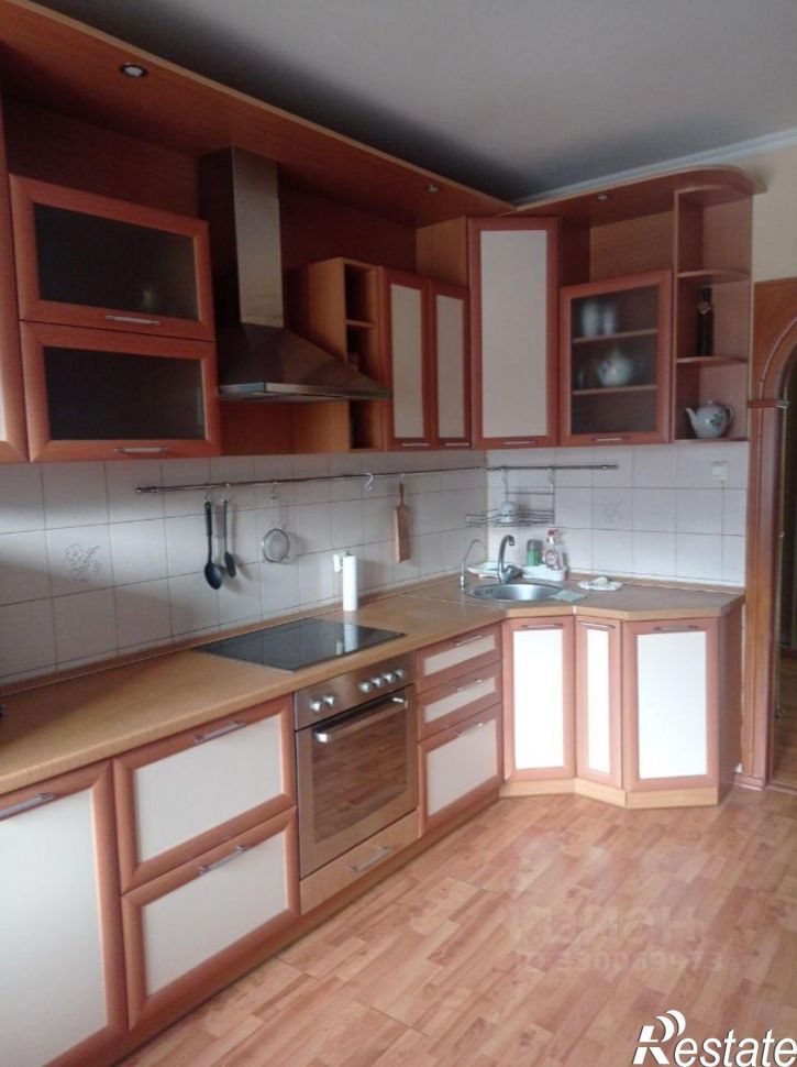 2-комн квартира ул Полякова, 24,  д. 24