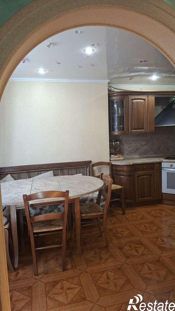 4-комн квартира Степана Разина проспект, 85