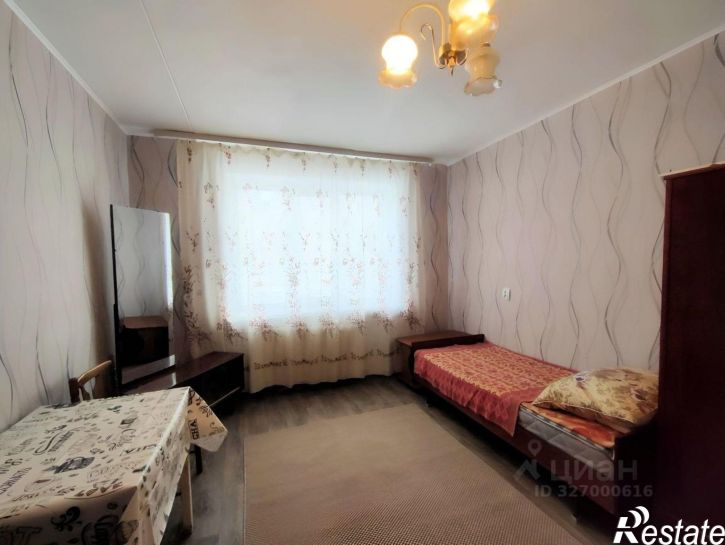Комната б-р 50 лет Октября, 73,  д. 73