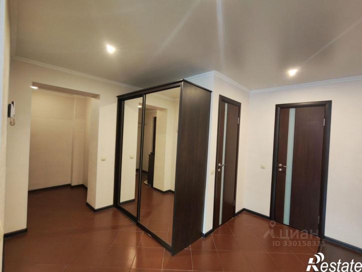3-комн квартира ул Офицерская, 17,  д. 17