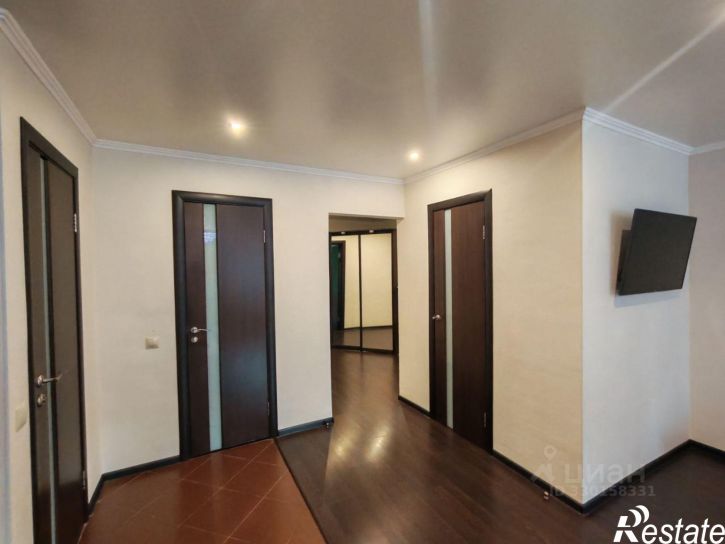 3-комн квартира ул Офицерская, 17,  д. 17