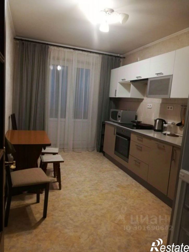 3-комн квартира ул Тополиная, 31,  д. 31