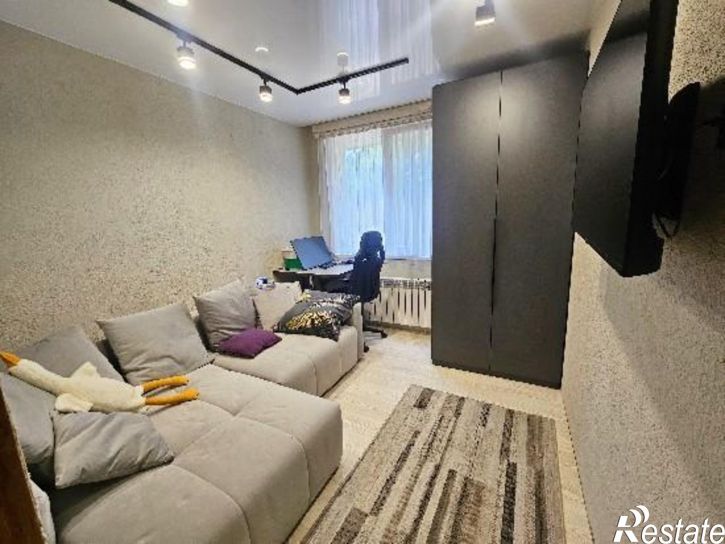 2-комн квартира Революционная, 50