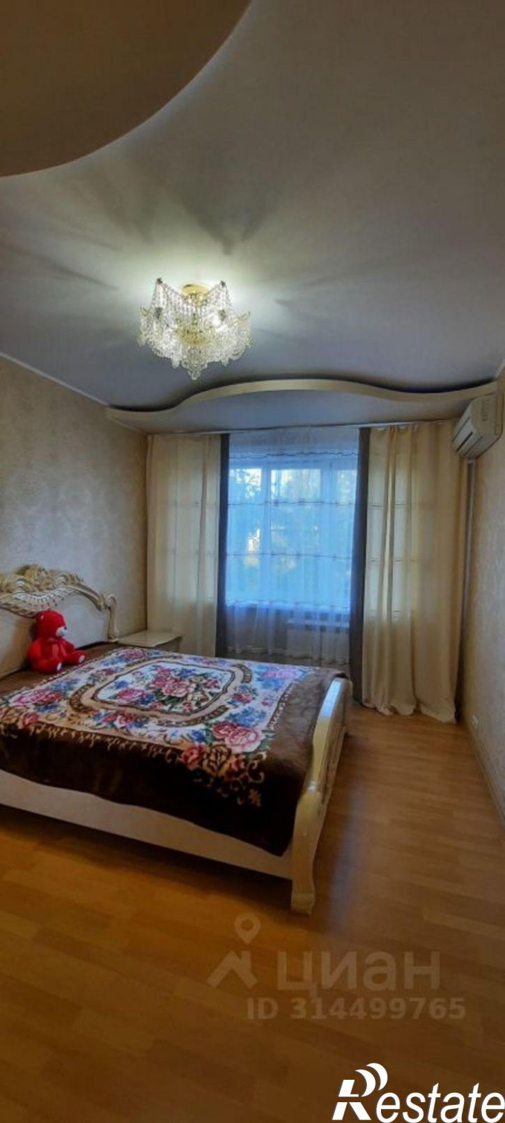 3-комн квартира б-р Луначарского, 4,  д. 4