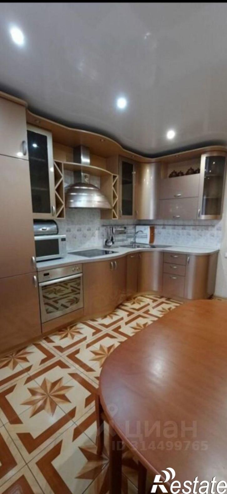 3-комн квартира б-р Луначарского, 4,  д. 4