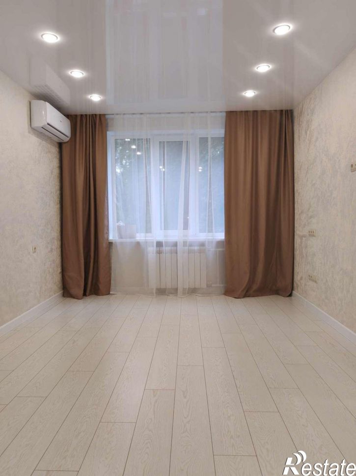 1-комн квартира Революционная улица, 2