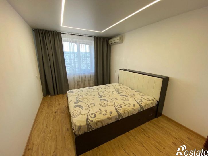2-комн квартира Автостроителей улица, 38