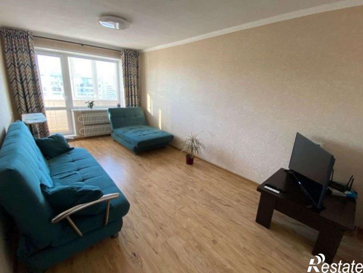 2-комн квартира Автостроителей улица, 38