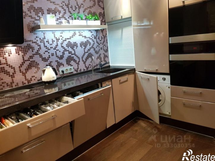 2-комн квартира ул 40 лет Победы, 56,  д. 56