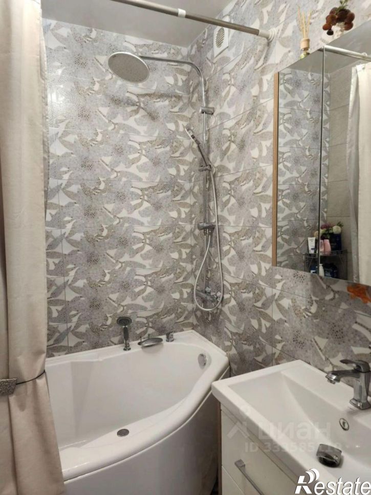 3-комн квартира ул Офицерская, 19,  д. 19