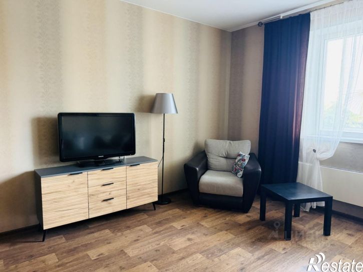 2-комн квартира проспект Степана Разина, 90,  д. 90