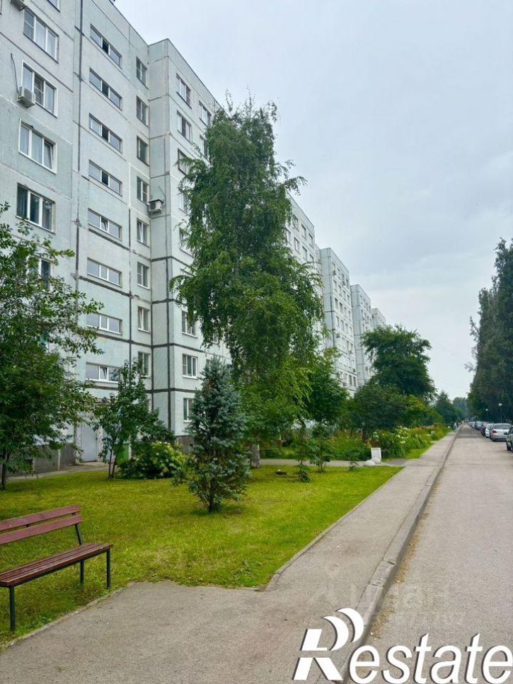 2-комн квартира улица Дзержинского, 49,  д. 49