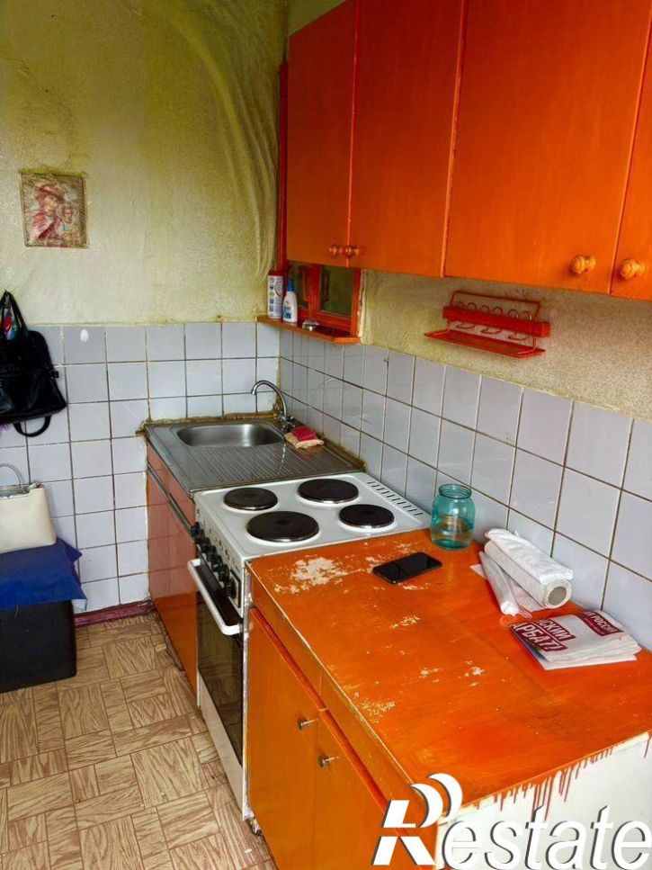 2-комн квартира улица Дзержинского, 49,  д. 49