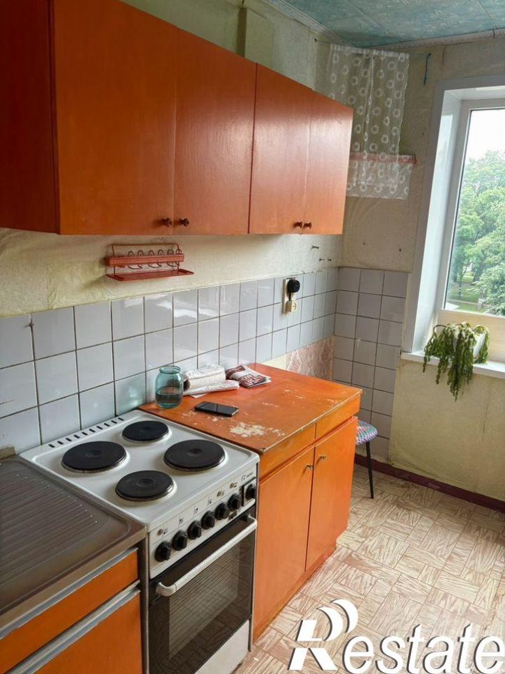 2-комн квартира улица Дзержинского, 49,  д. 49