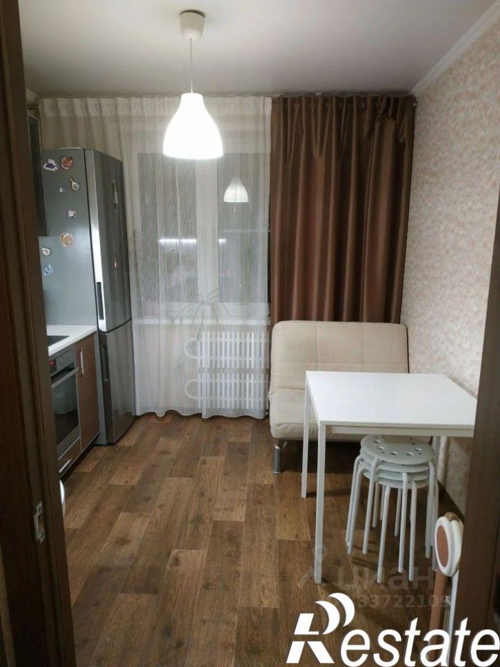 2-комн квартира улица Автостроителей, 27,  д. 27