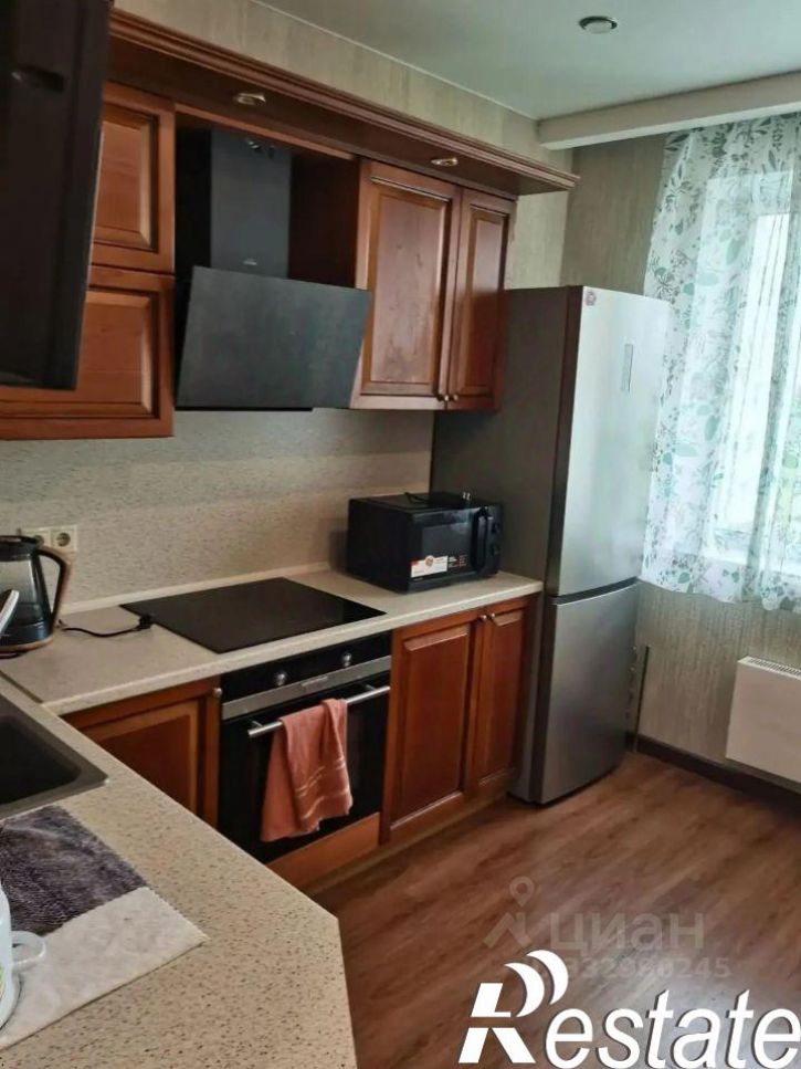 2-комн квартира Революционная улица, 51,  д. 51