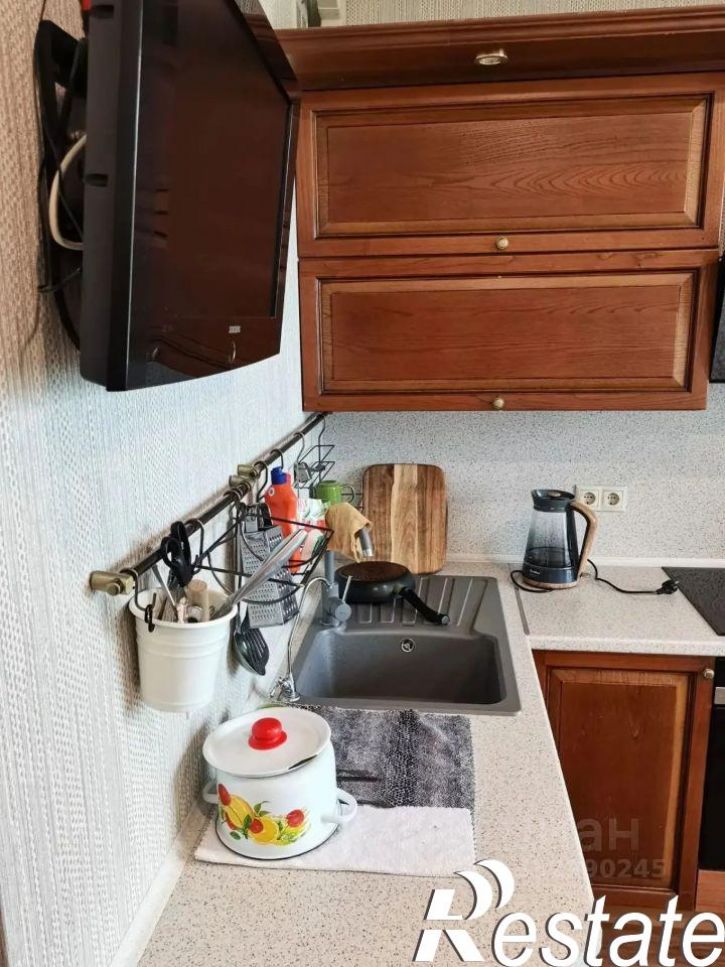 2-комн квартира Революционная улица, 51,  д. 51