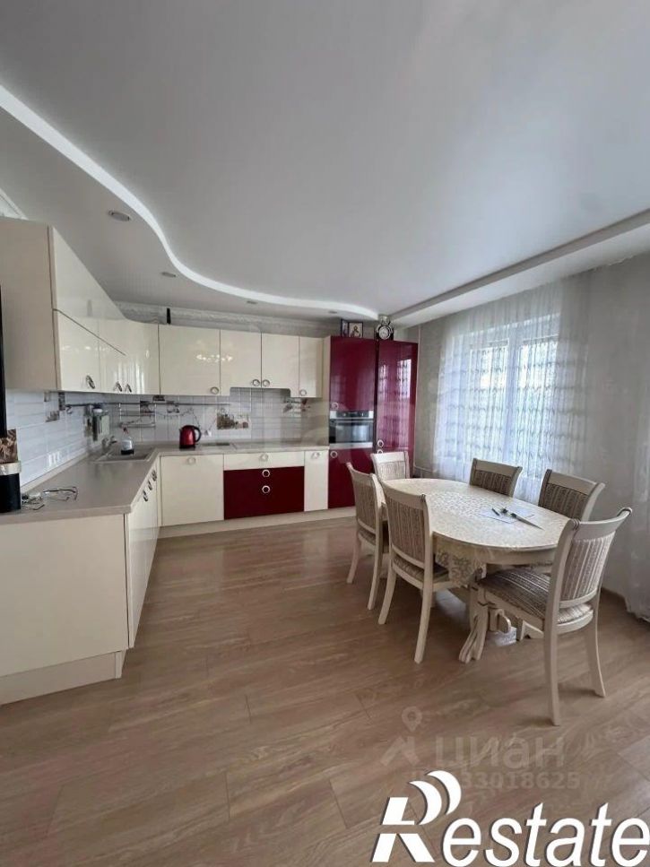 3-комн квартира Спортивная улица, 17А,  д. 17А