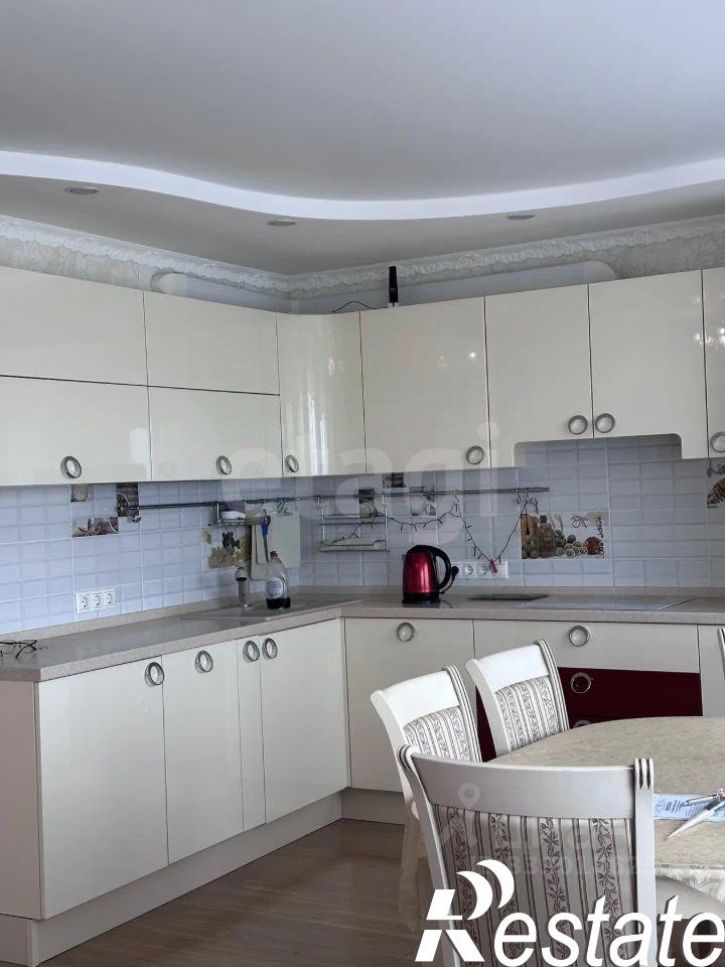 3-комн квартира Спортивная улица, 17А,  д. 17А
