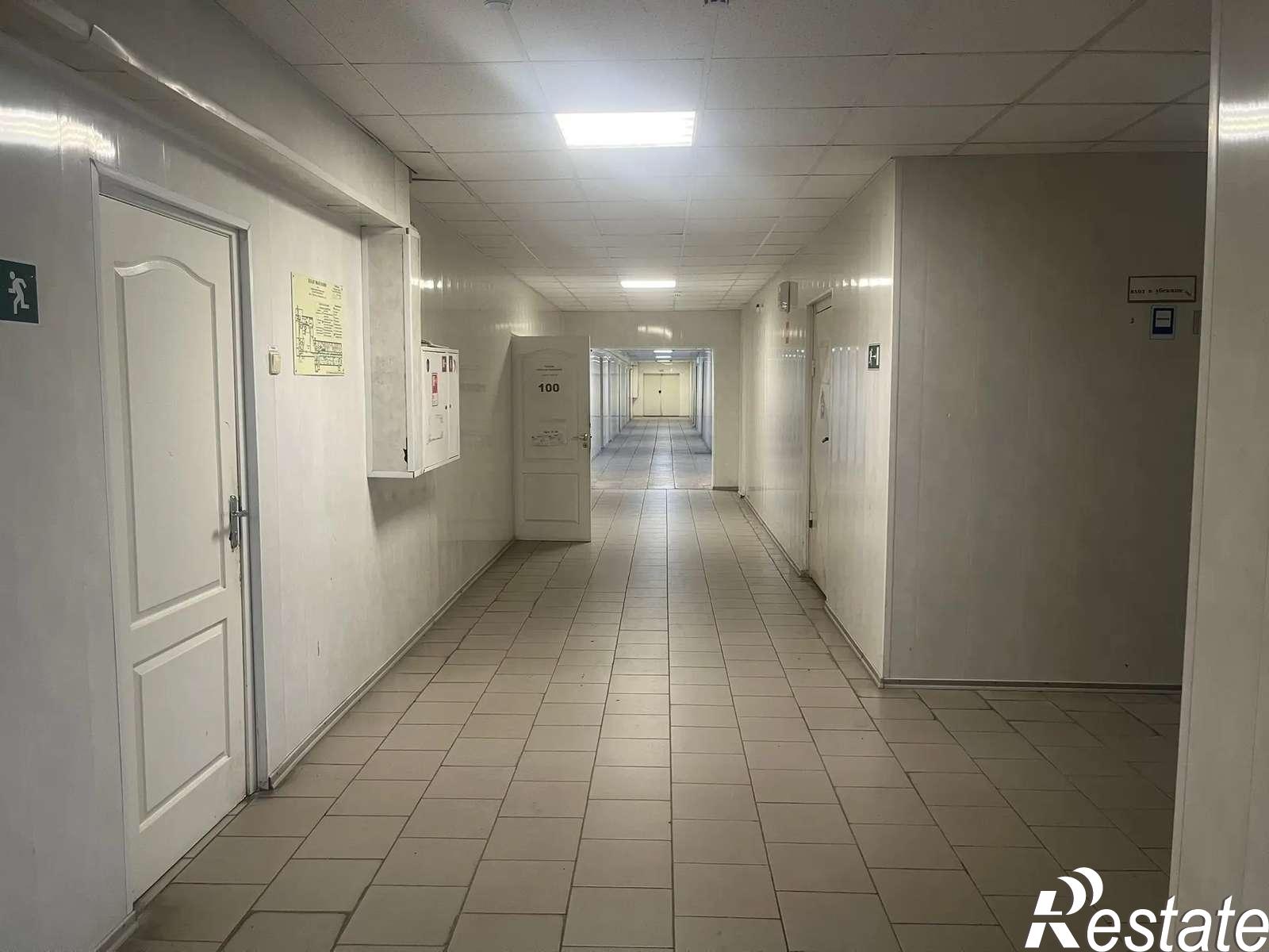 Купить офис, помещение под офис за 12 000 000 рублей на Коммунальная улица, 16