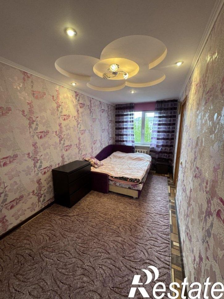2-комн квартира улица Строителей, 10,  д. 10