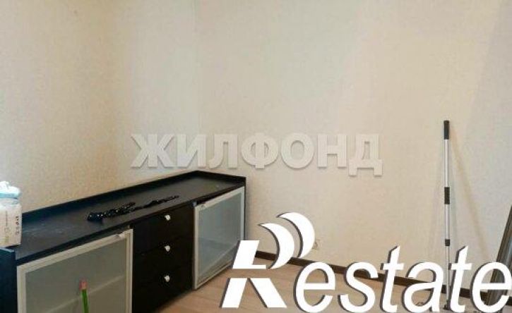 4-комн квартира улица 70 лет Октября, 72А,  д. 72А