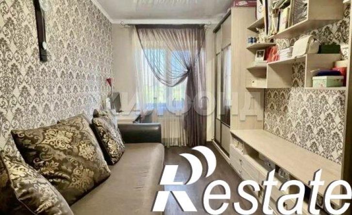 3-комн квартира улица Полякова, 24,  д. 24