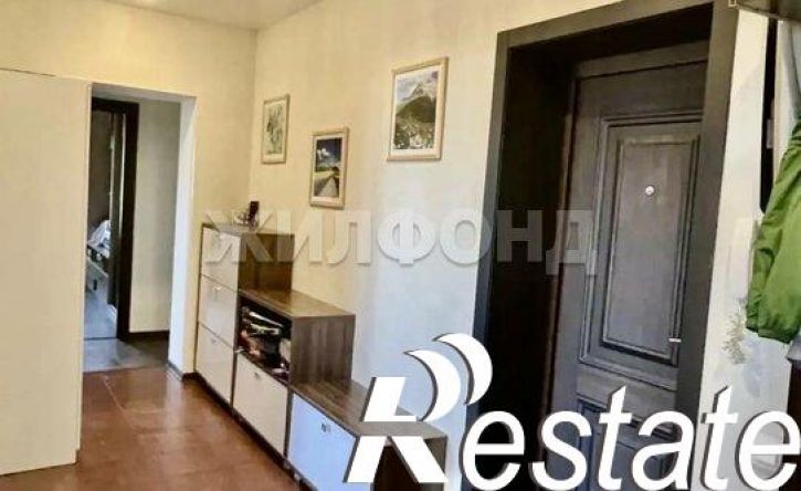 3-комн квартира улица Полякова, 24,  д. 24