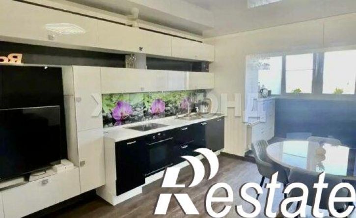 3-комн квартира улица Полякова, 24,  д. 24