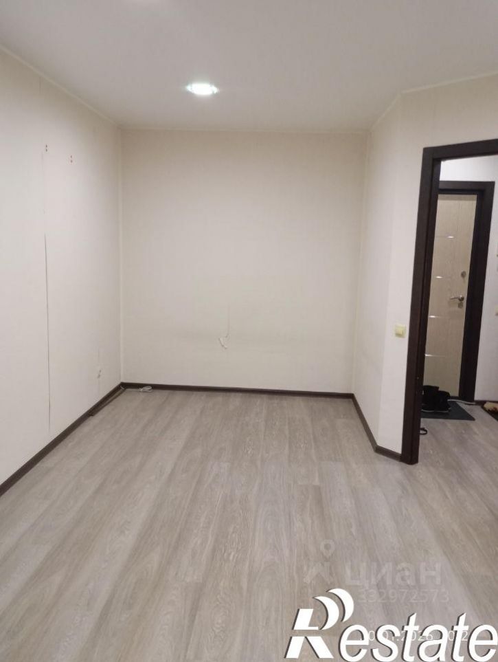 1-комн квартира улица Полякова, 28А,  д. 28А