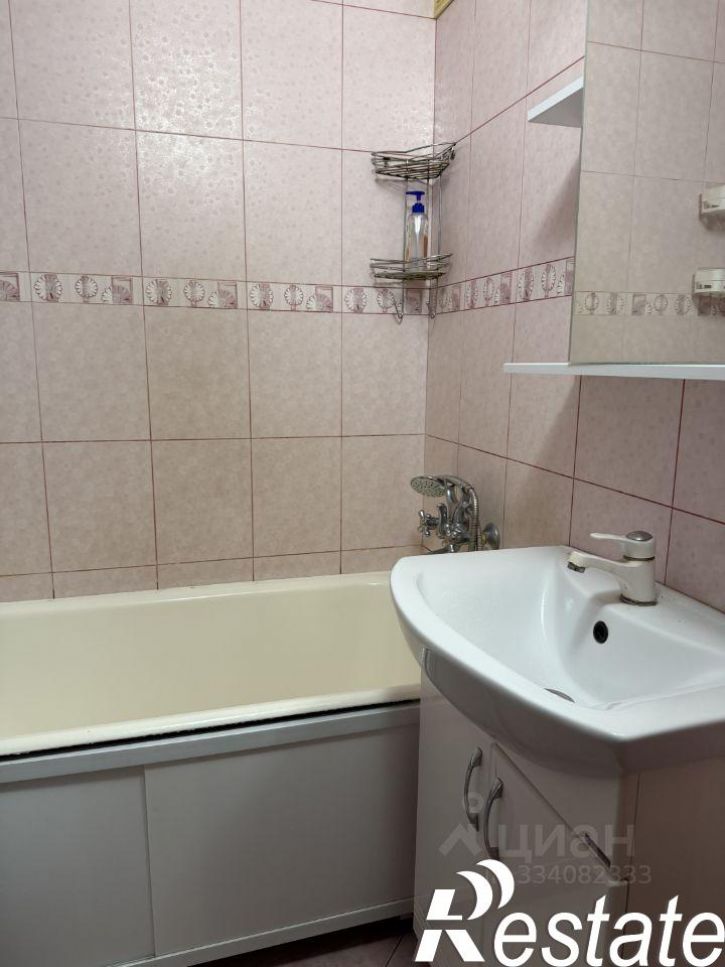 2-комн квартира улица Автостроителей, 11,  д. 11