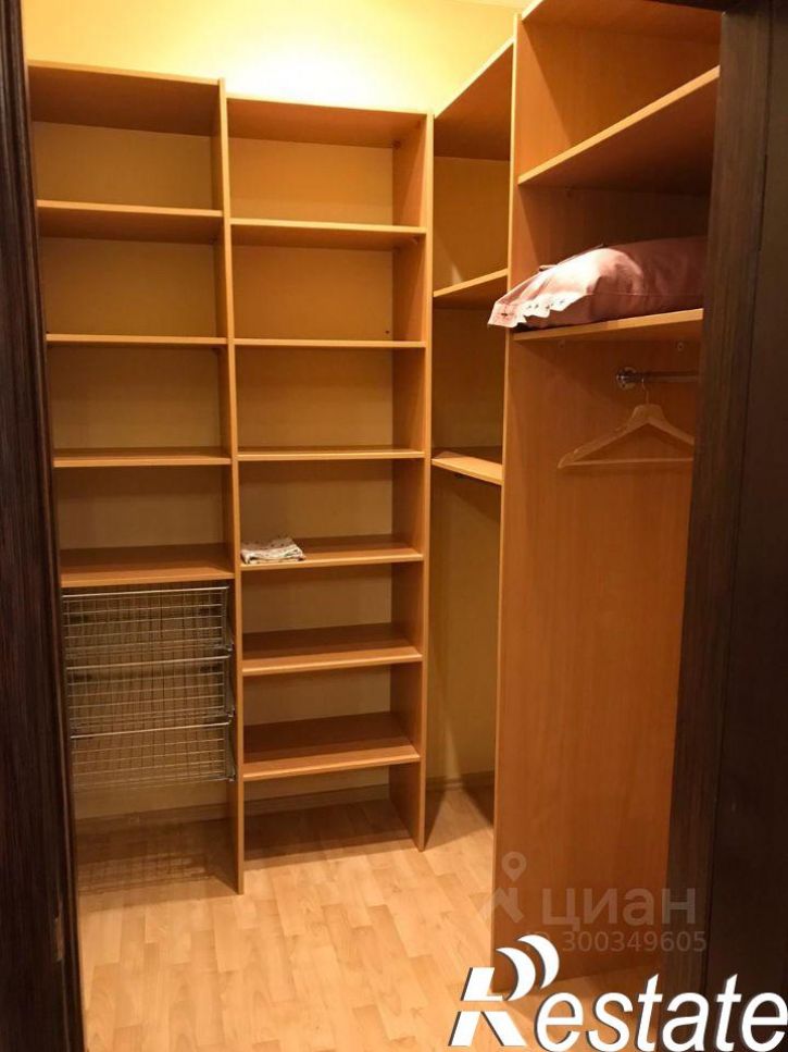 2-комн квартира улица 40 лет Победы, 15Е,  д. 15Е