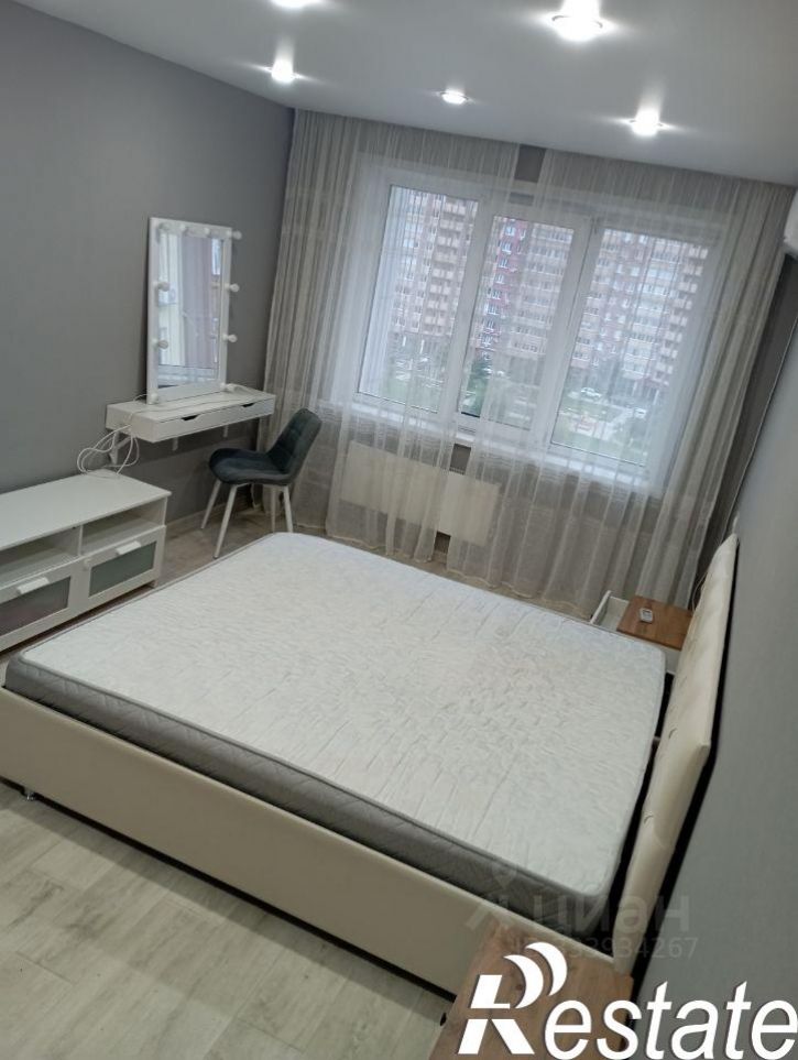 1-комн квартира улица Александра Кудашёва, 100,  д. 100