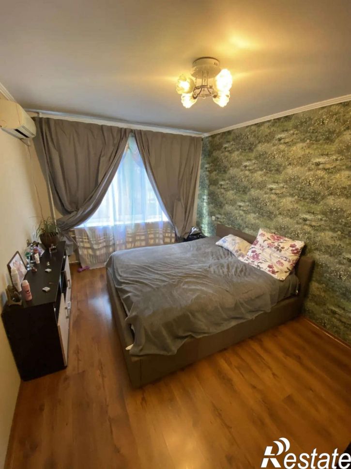 3-комн квартира Толстого улица, 28