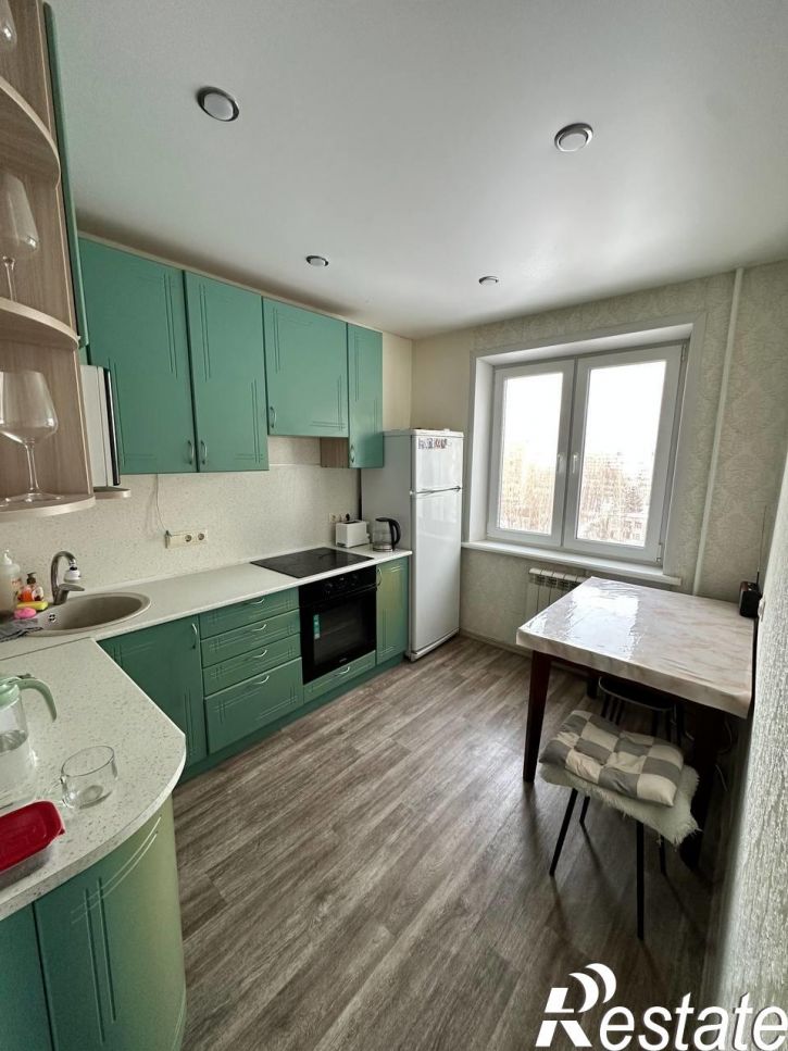 3-комн квартира Баныкина улица, 56