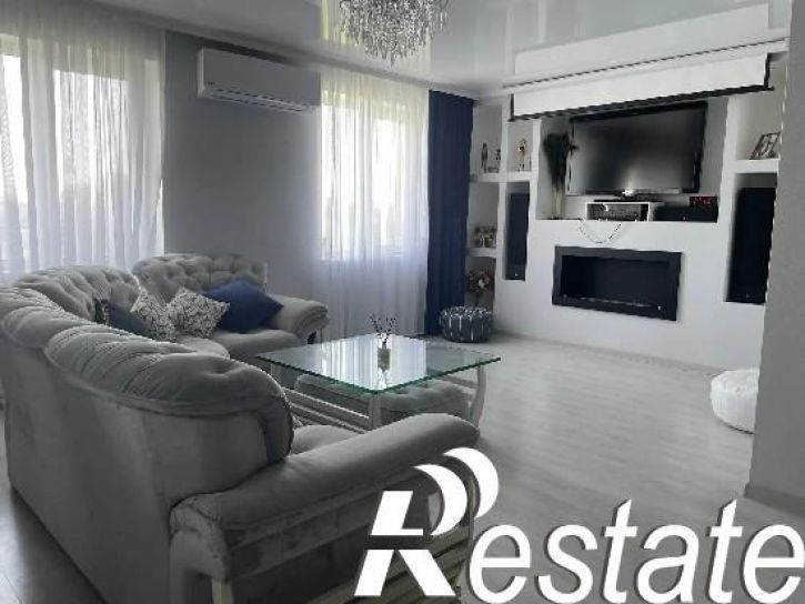 3-комн квартира Спортивная, 17А