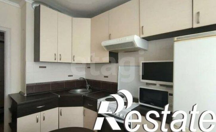 3-комн квартира Революционная улица, 56,  д. 56
