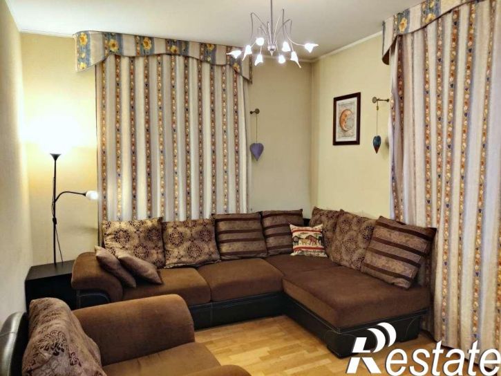 3-комн квартира Гидростроевская улица, 12
