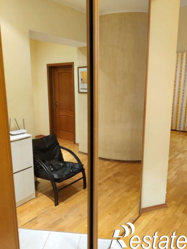 3-комн квартира Гидростроевская улица, 12