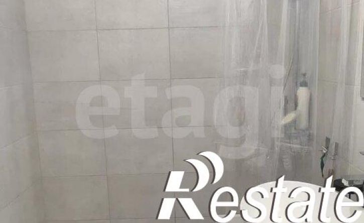 3-комн квартира улица Автостроителей, 38,  д. 38