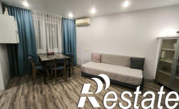 4-комн квартира улица Автостроителей, 78,  д. 78